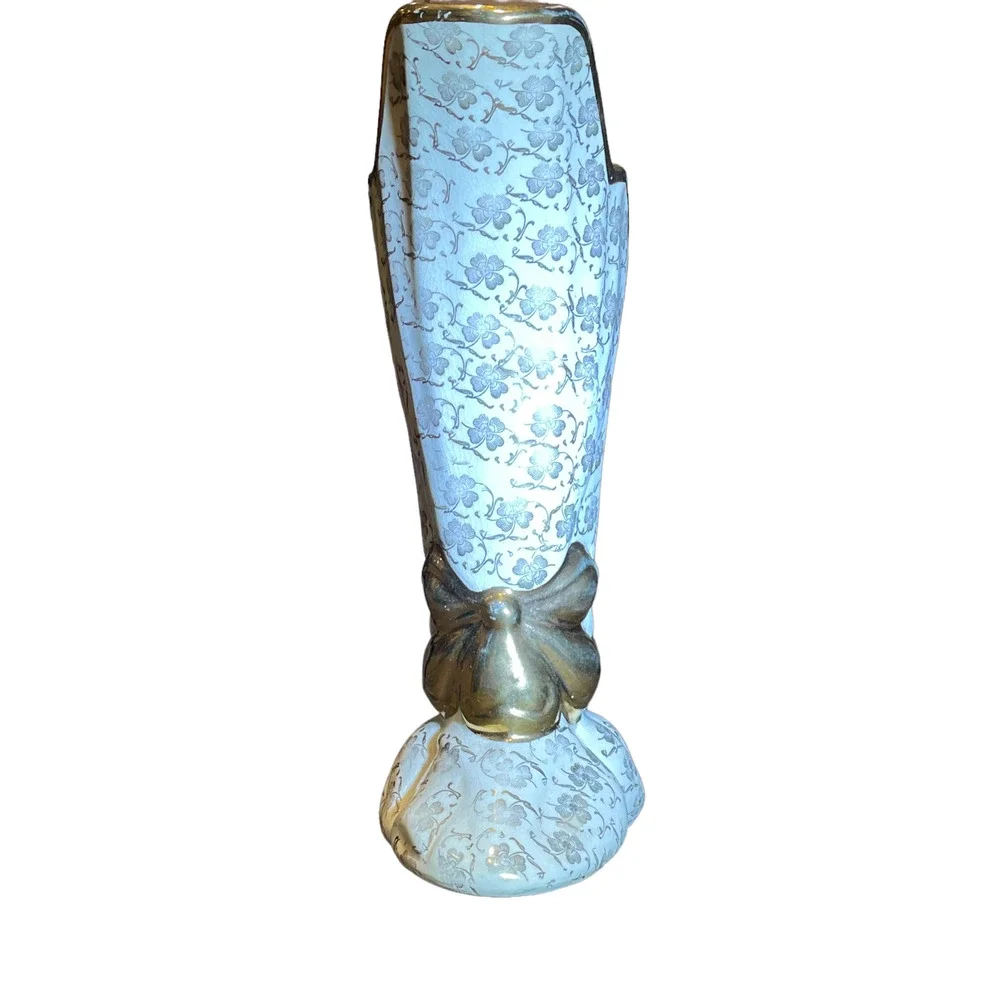 Chic Pottery Vase‎ Four Leaf Clover Gold Gilt Floral Zanesville Ohio 11.5